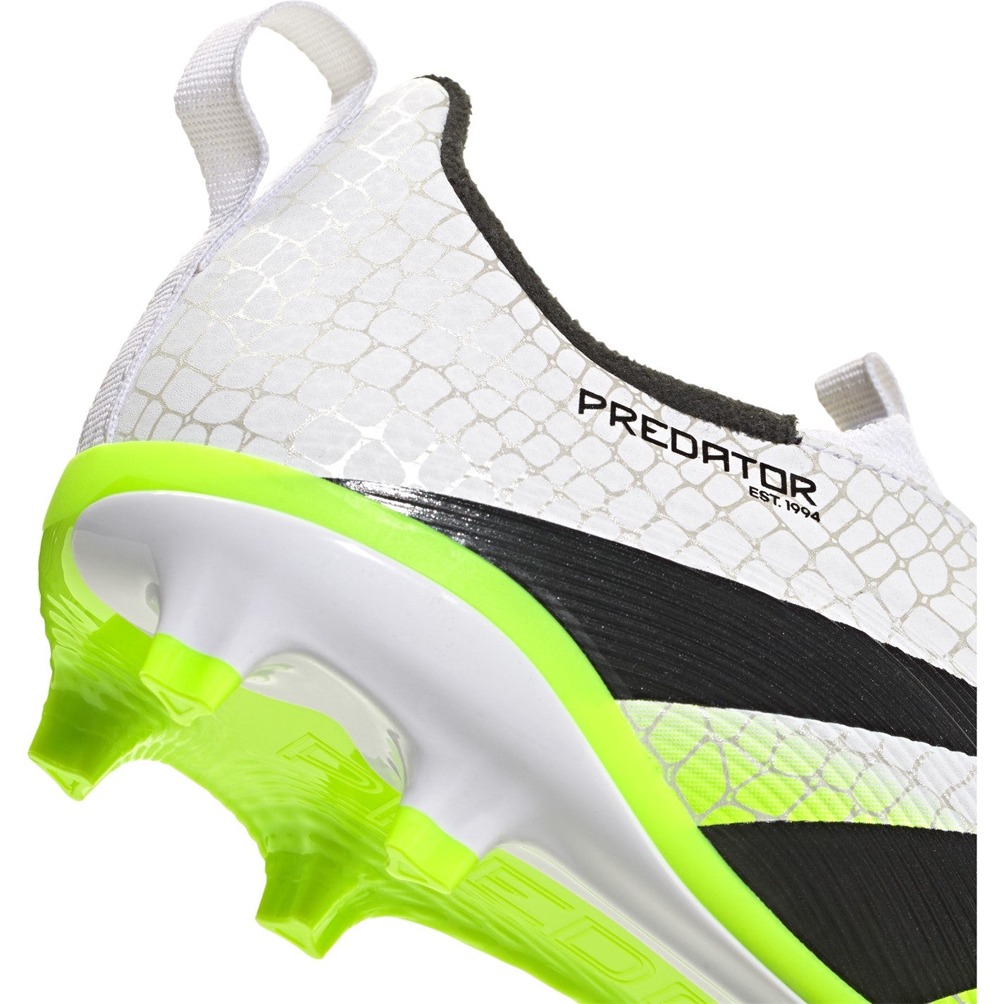 adidas Predator League Laceless Juniors Football Boots