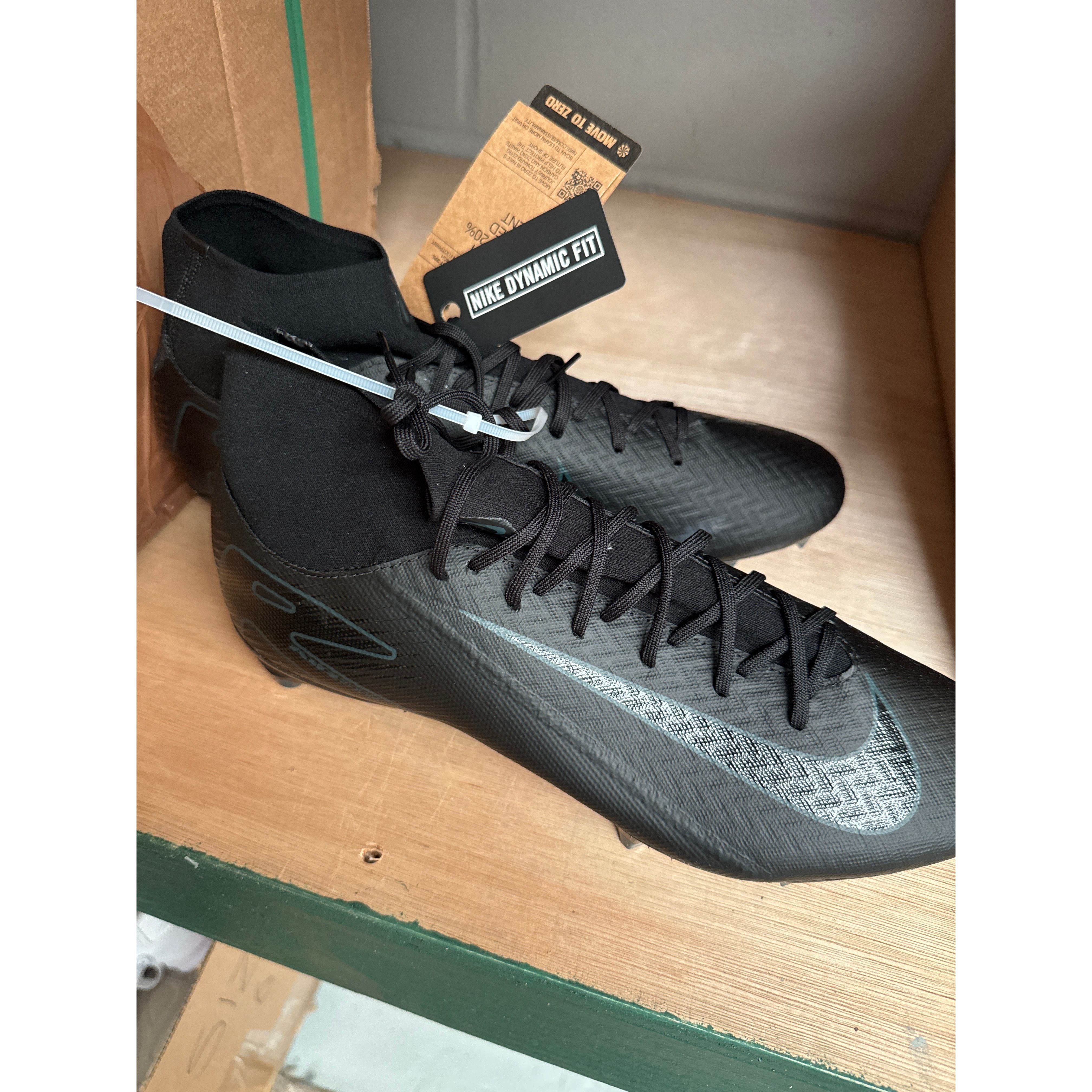 Nike Mercurial Superfly 10 Academy Multi-Ground High-Top Football Boot